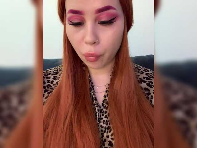 le modèle Alex-assa est en webcam porno dans un show sur le site bongacams, il possède les tags suivants: White/Caucasian,Redhead,Shaved