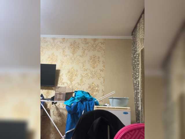 DirtyLittleSecret's BongaCams show and profile