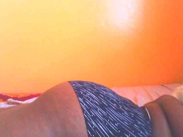 prettybooty123 webcam