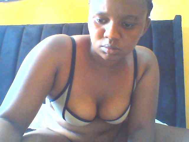 prettybooty123 webcam