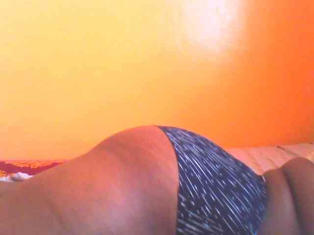 prettybooty123 webcam