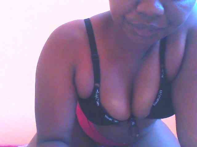 prettybooty123 webcam