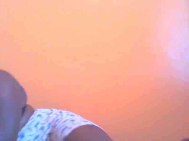 prettybooty123 webcam