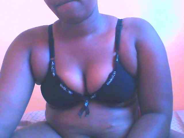 prettybooty123 webcam