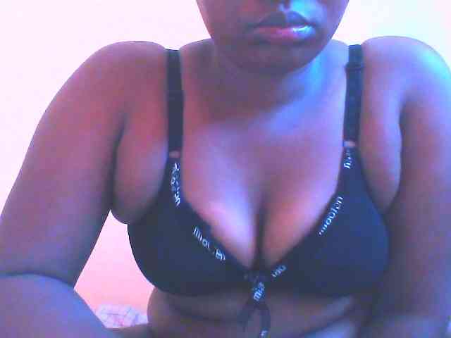 prettybooty123 webcam