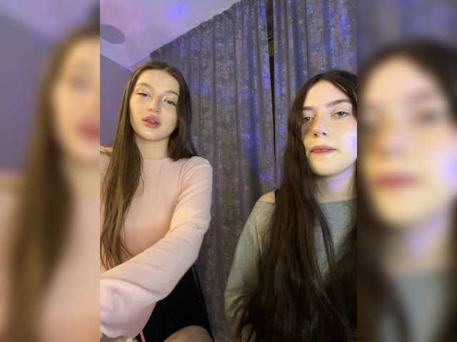 TwinXXL's BongaCams show and profile