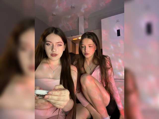 TwinXXL from BongaCams