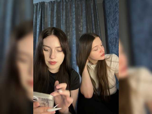 TwinXXL's BongaCams show and profile