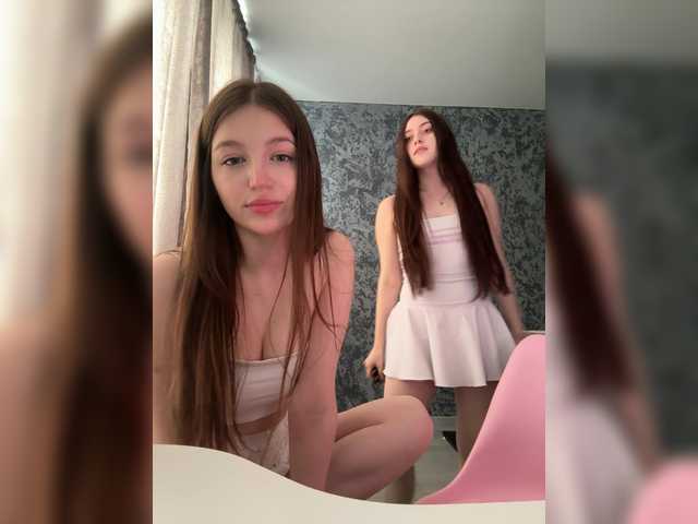 TwinXXL's BongaCams show and profile