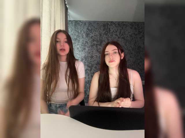 TwinXXL's BongaCams show and profile