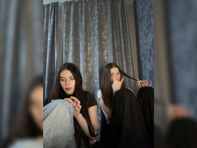 TwinXXL's BongaCams show and profile