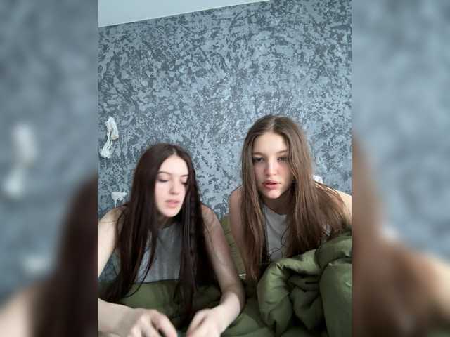 TwinXXL's BongaCams show and profile