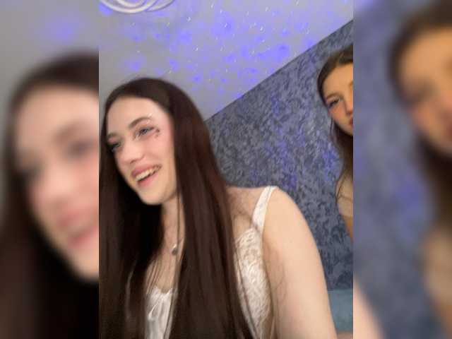 TwinXXL's BongaCams profile