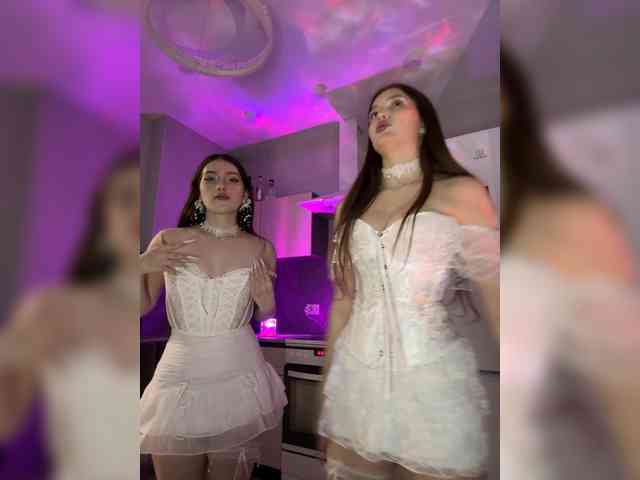 TwinXXL Live Webcam on BongaCams