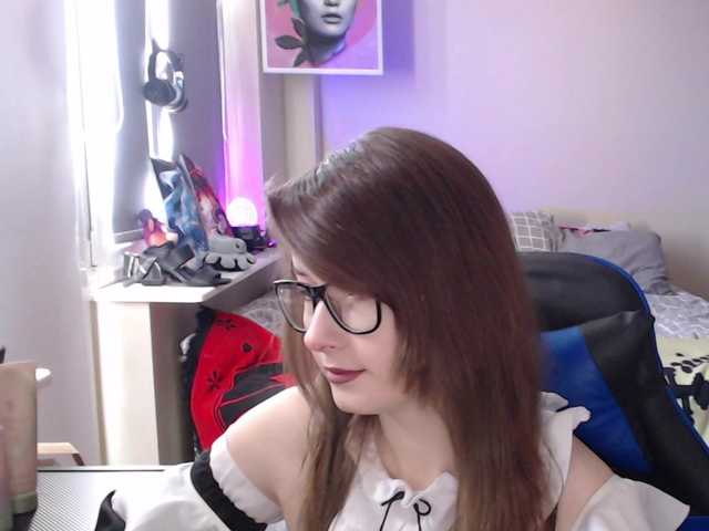 Cherry-Luna's BongaCams show and profile