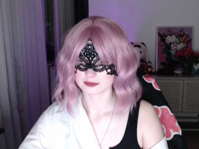 Cherry-Luna live room