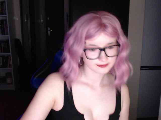 Cherry-Luna Live Webcam on BongaCams