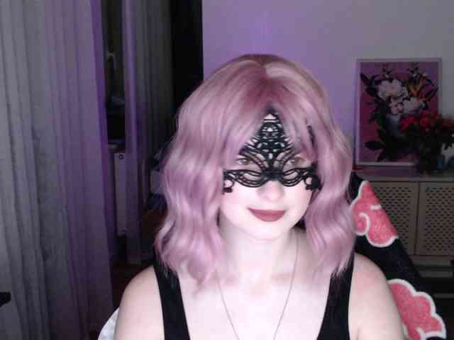 Cherry-Luna Live Webcam on BongaCams