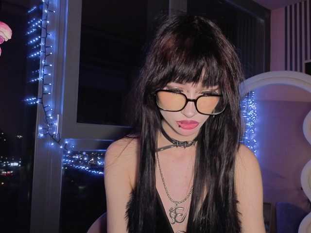 meow-catharsis Live Cam on BongaCams