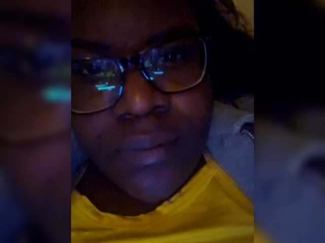 Betty-1 from BongaCams