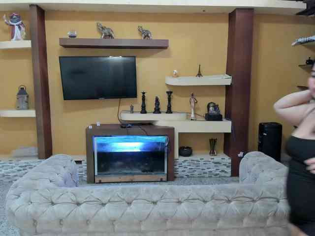 the-roomiesecret the-roomiesecret