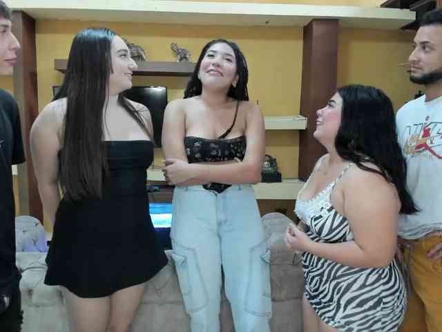 the-roomiesecret webcam