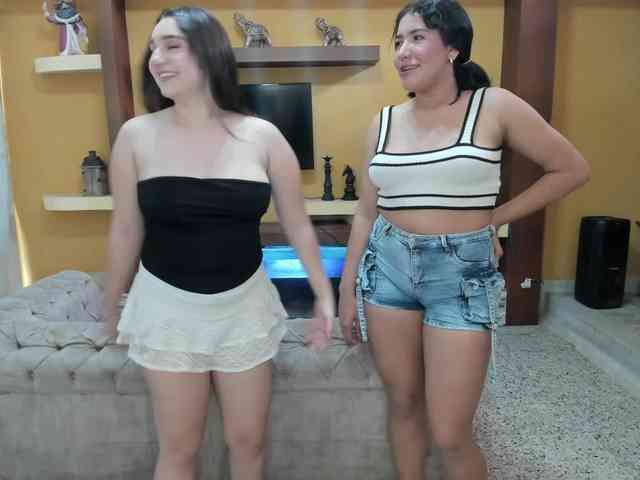 the-roomiesecret webcam