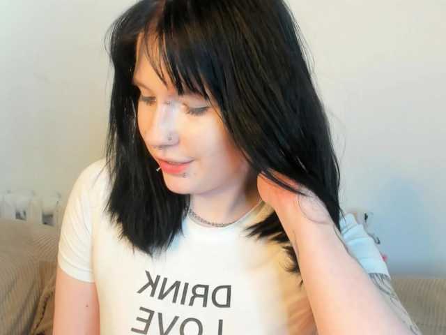 PaleVibe's BongaCams show and profile