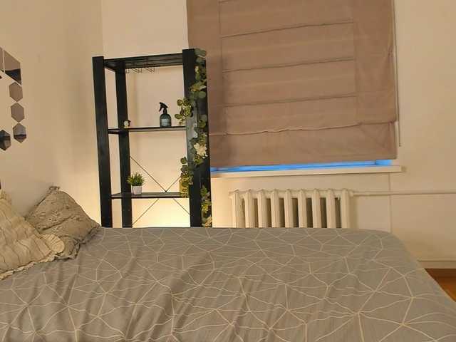 PaleVibe's BongaCams show and profile