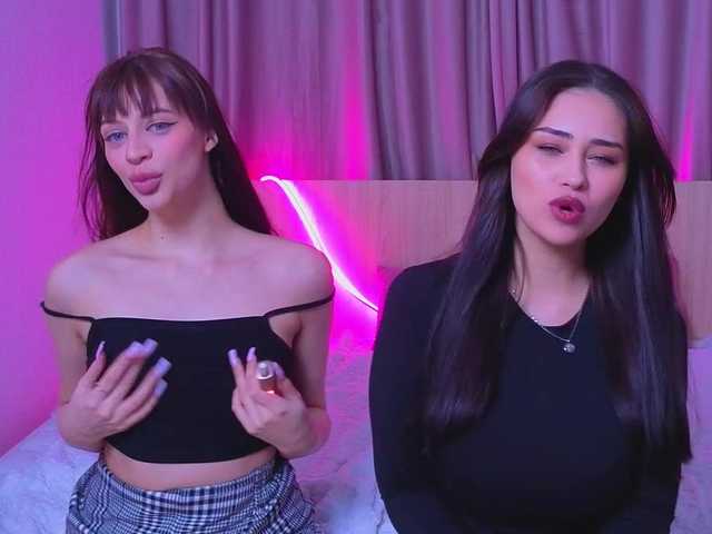 Live with SofiaPlump on FliCam