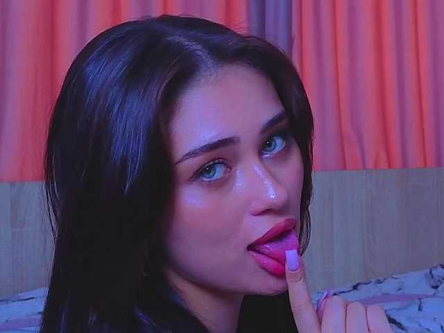 SofiaPlump from BongaCams is Freechat