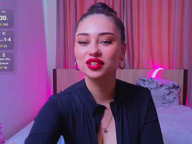 SofiaPlump Live Webcam on BongaCams