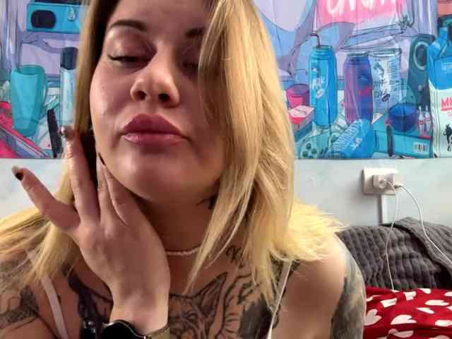 MiguelinaWilcut webcam