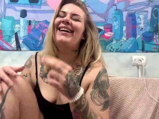 MiguelinaWilcut webcam