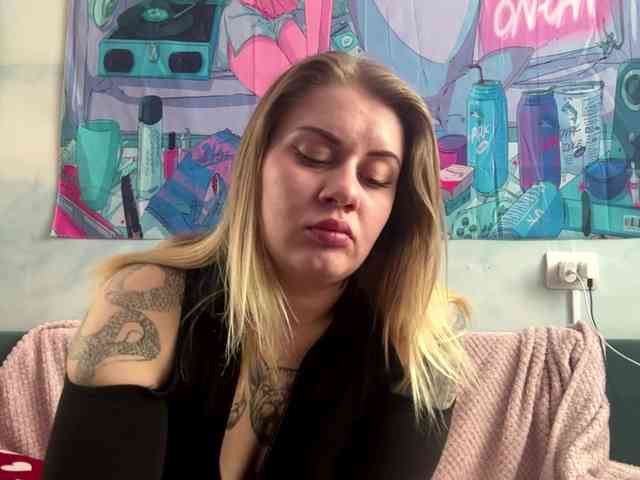 MiguelinaWilcut webcam