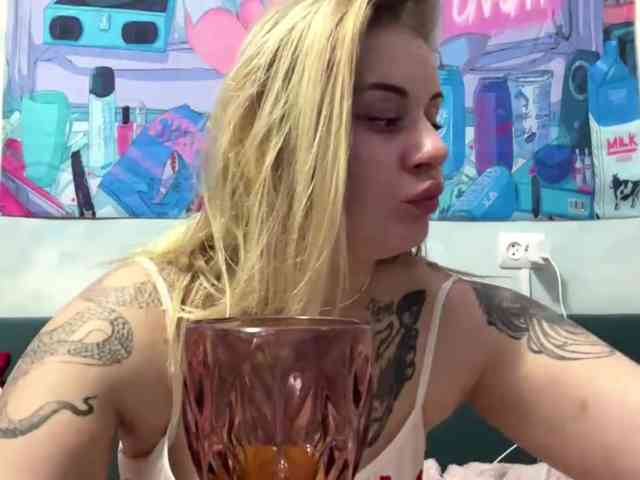 MiguelinaWilcut webcam