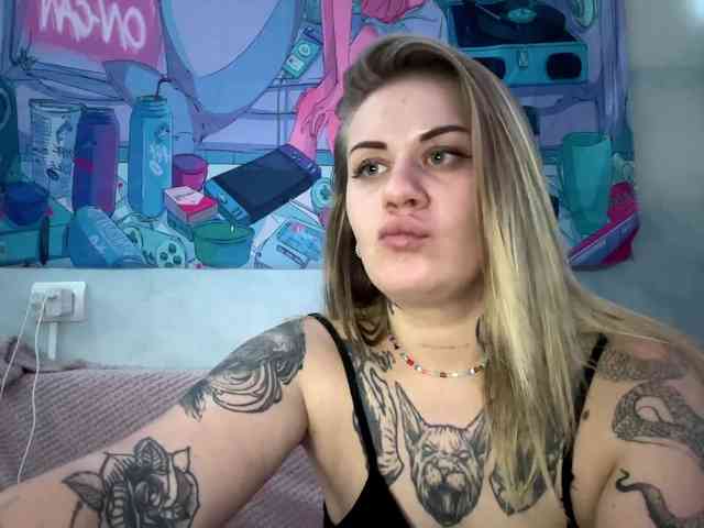 MiguelinaWilcut webcam