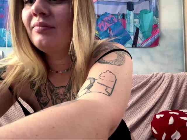 MiguelinaWilcut webcam