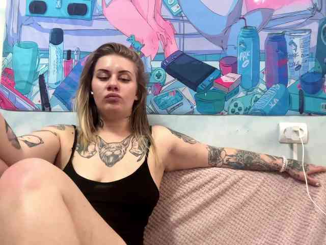 MiguelinaWilcut webcam