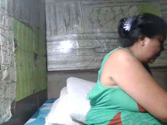 sweetthoney09 webcam