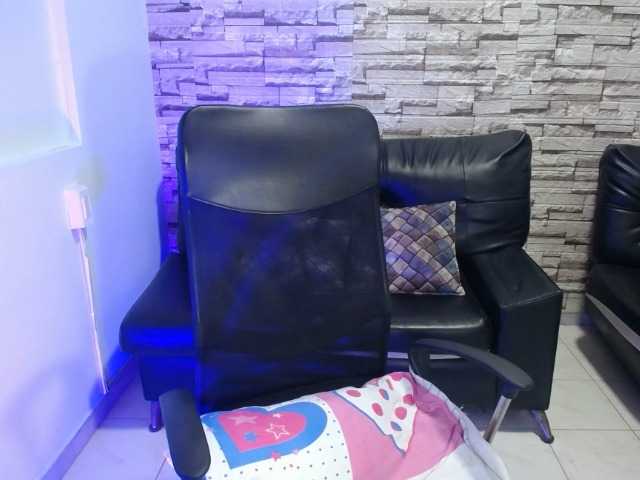 paula-ross's BongaCams show and profile