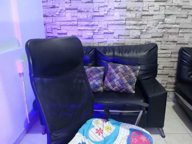 paula-ross's BongaCams show and profile