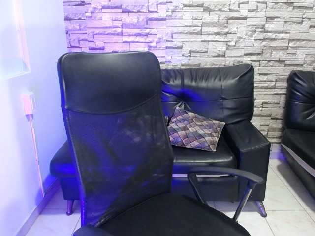 paula-ross's BongaCams show and profile