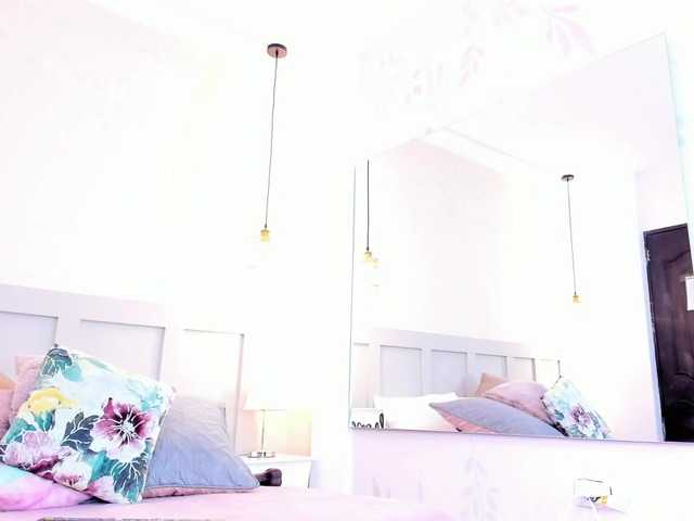 Jenya-Colins's BongaCams show and profile