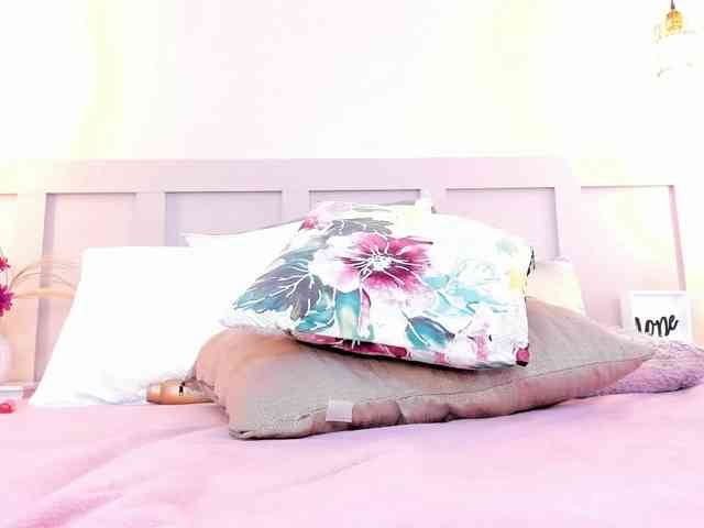 Jenya-Colins Jenya-Colins