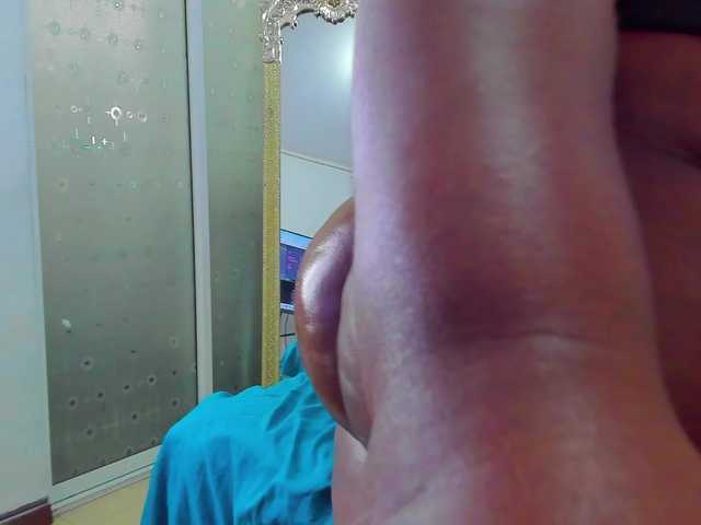 EBONY-SWEEET's BongaCams show and profile