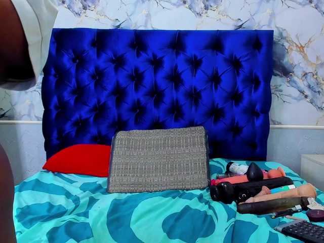 EBONY-SWEEET's BongaCams show and profile