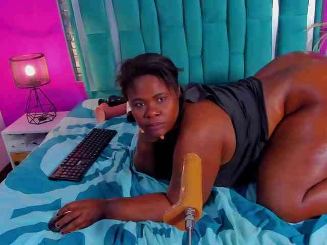 EBONY-SWEEET webcam