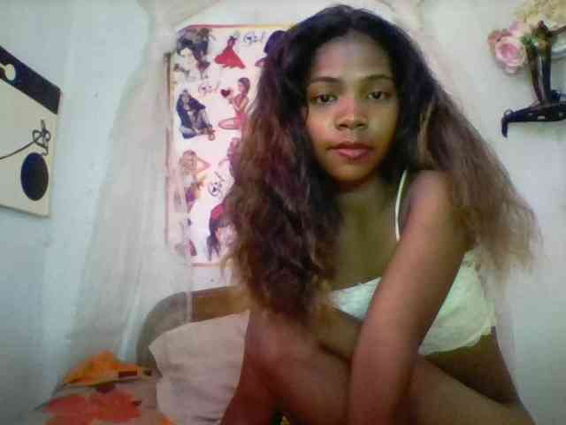 adult free chat Inayah