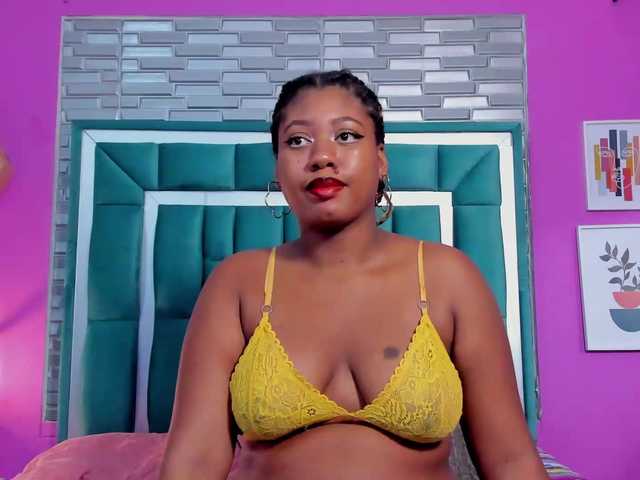 SAMANTA-FOXY's BongaCams show and profile